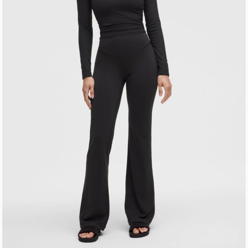 NWT Wunder Under SmoothCover High-Rise Bootcut Pant 34" - Picture 2 of 5